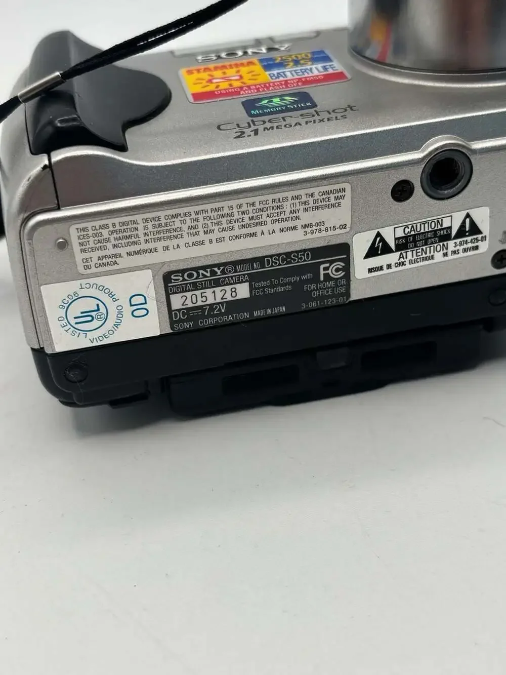Sony Cyber-shot DSC-S50 2.1MP Digital Camera, with battery, no charger, vintage